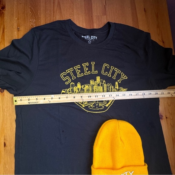 Steel city T-shirt and beanie - Picture 7 of 9